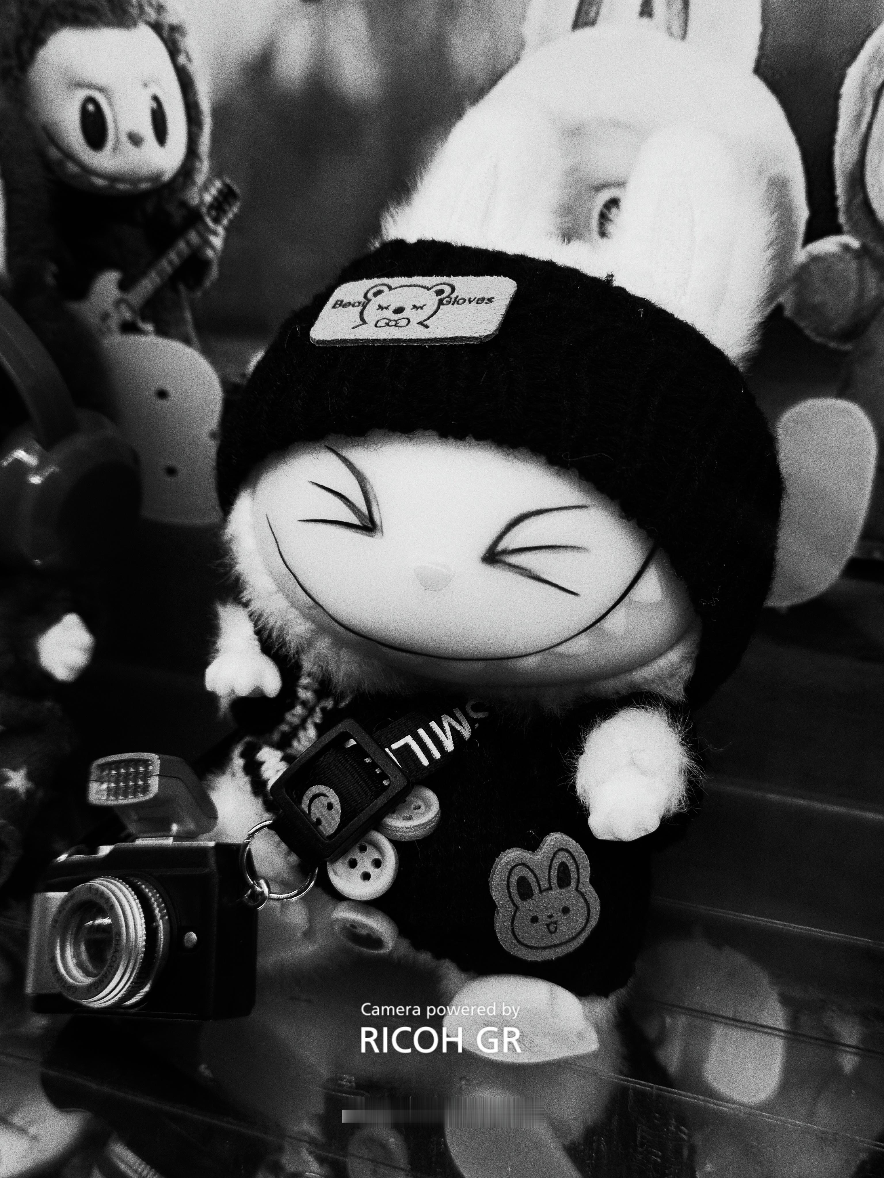 时至今日，我依然觉得真我GT8 Pro是子品牌同档最强神机。无论硬件配置，Dec