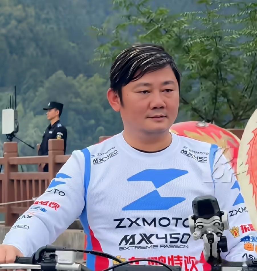 果然老辈子看人就是准，张雪一看就是骨子里有一股韧劲，为17年前一个翻车出丑的梦，