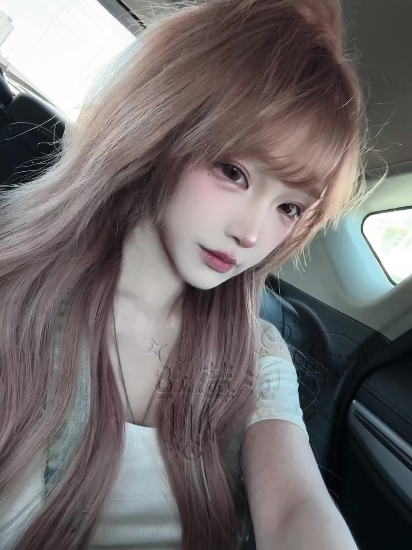 上天若赐我细腻的性格 请也一并赐予我强大的心脏 如果我的心注定要捕捉每...