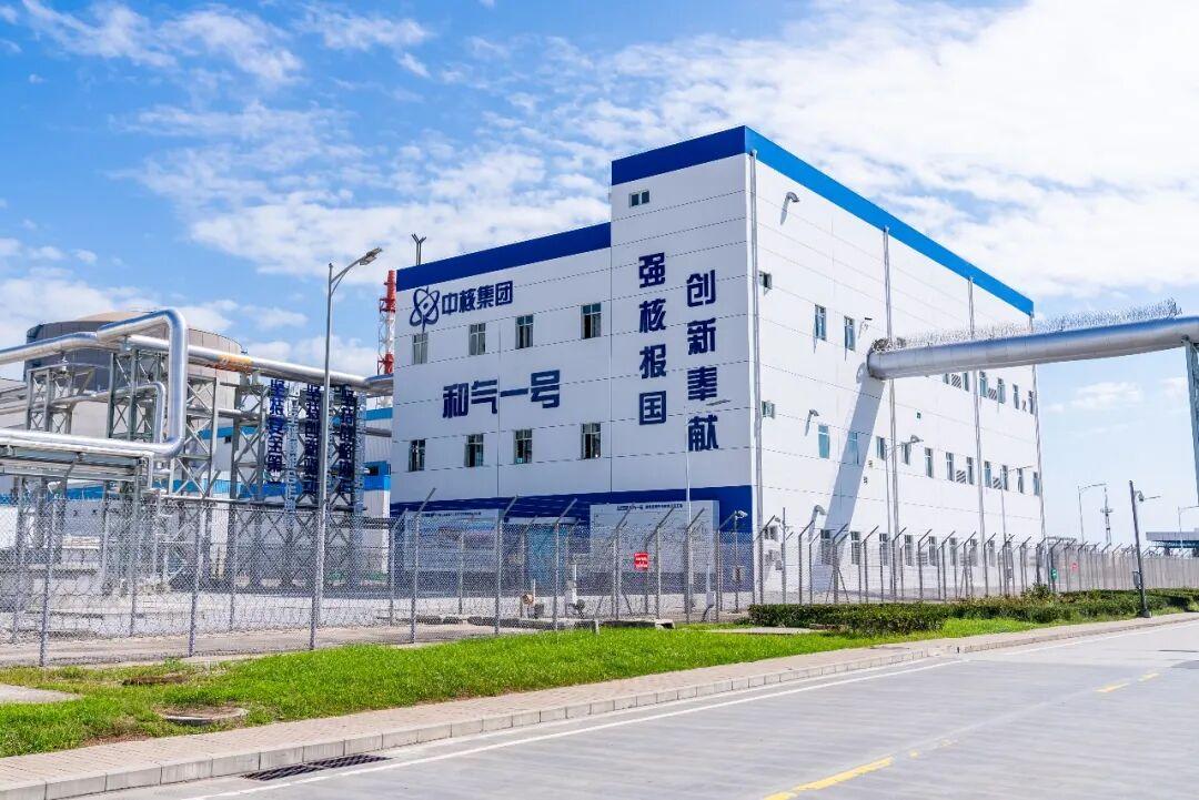 全网都在热议霍尔木兹海峡封锁带来的能源危机，但我们更应该看到，这场危机背后，中国