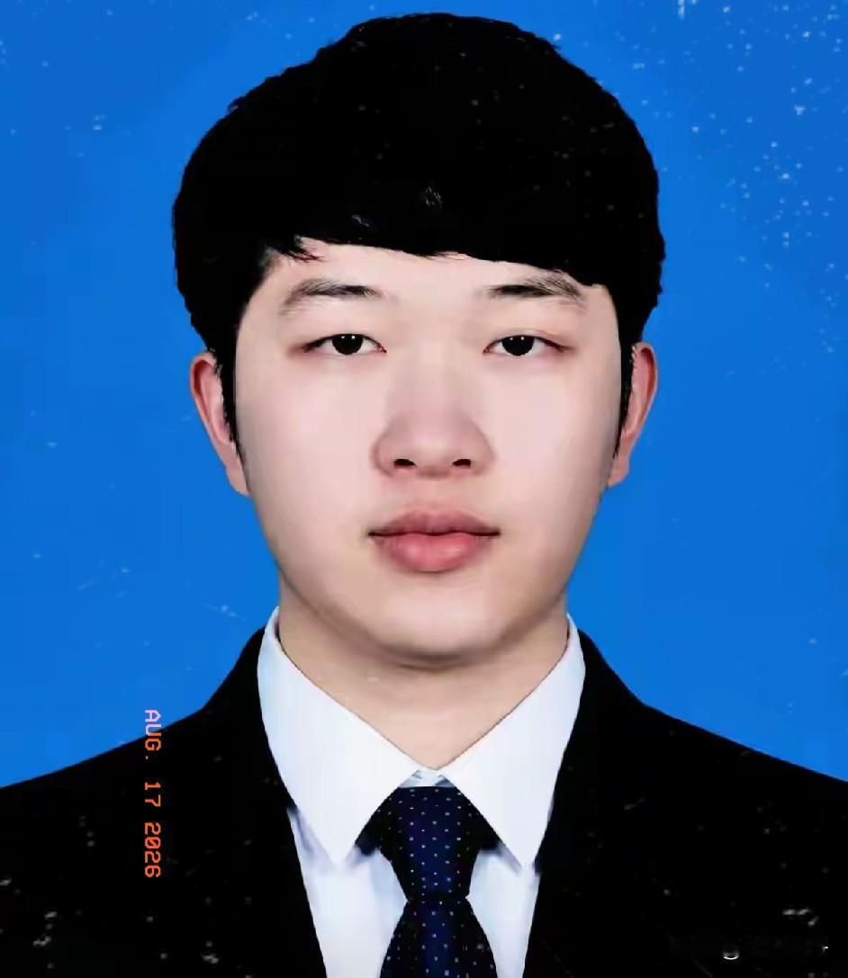 全网含泪致敬！后脑被菜刀劈开，29岁医生拼死护住8个月孕护士，这才是医者仁心。