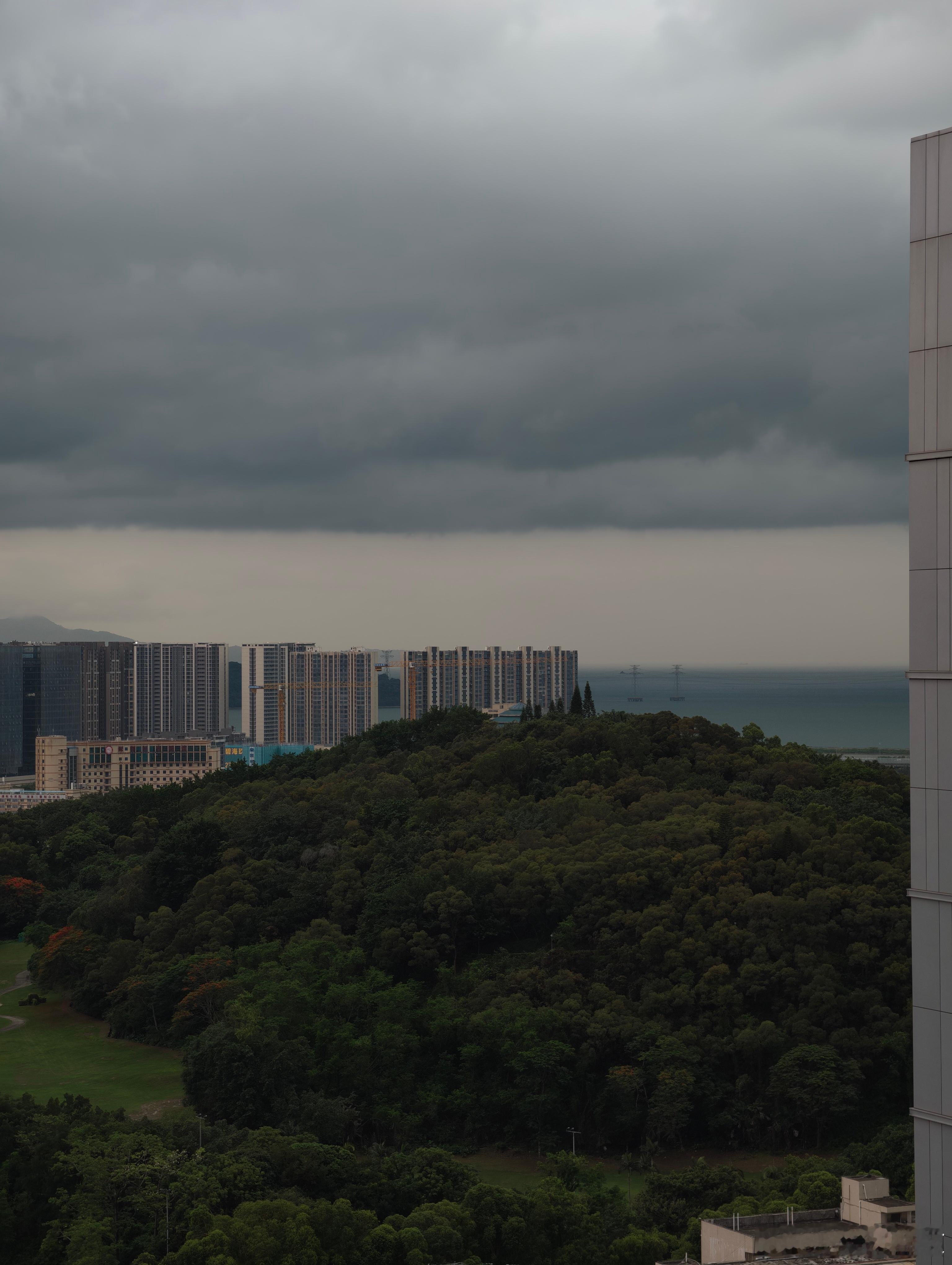 深圳暴雨又要来了，最近天气没好过！ 深圳·铁仔山公园