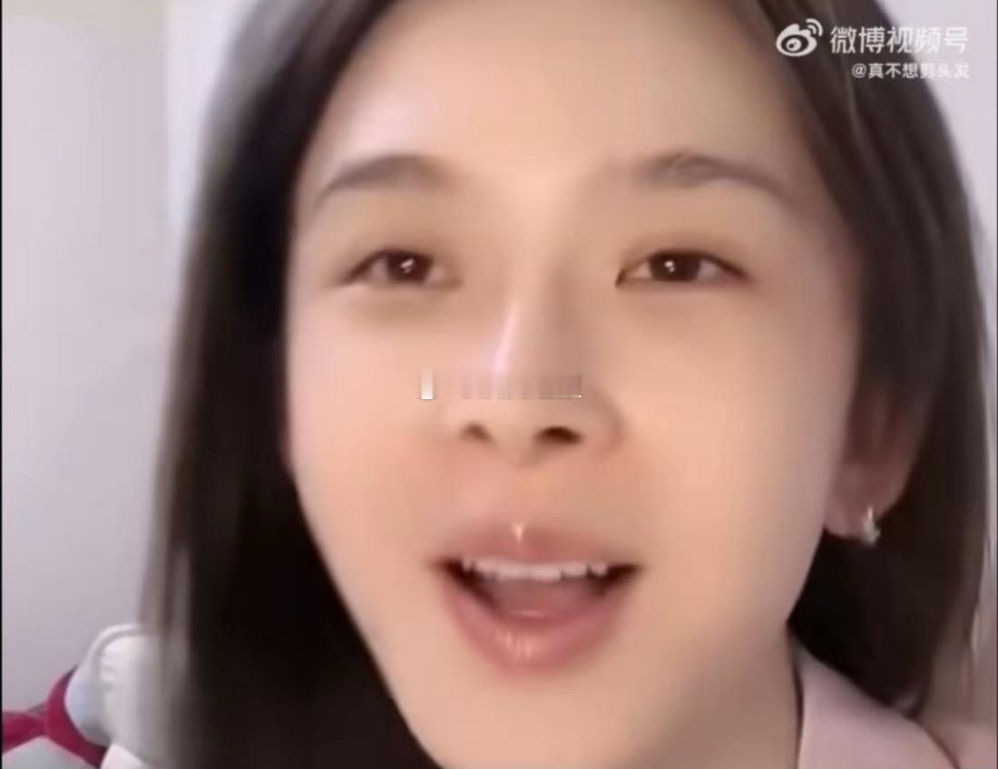 赵樱子是不是唯一从明星转行网红的[举手] 