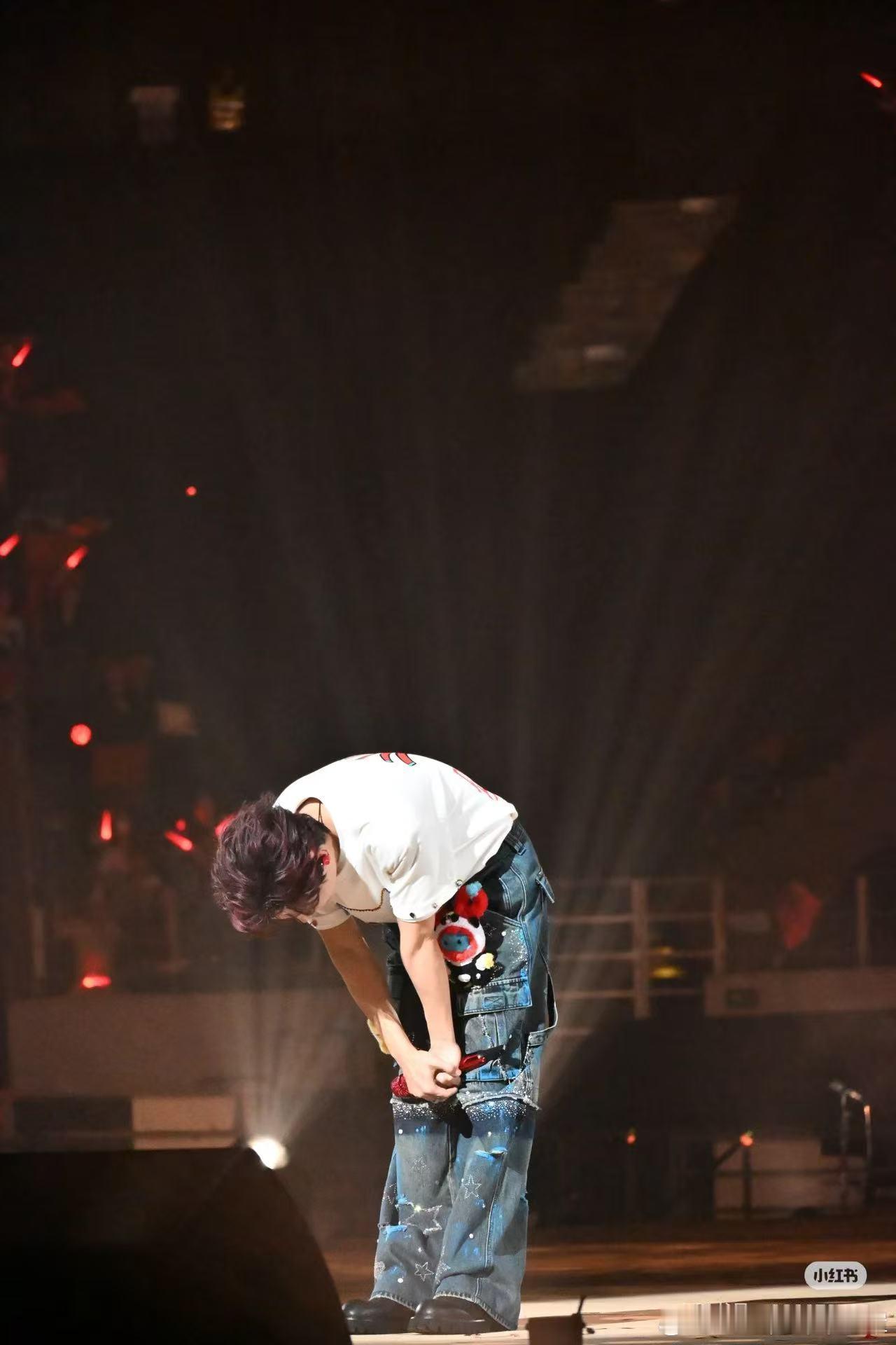 陈楚生巡演深圳站官宣走过四季，唱过万千心绪，陈楚生「荒芜之境」终章花落深圳啦 ！