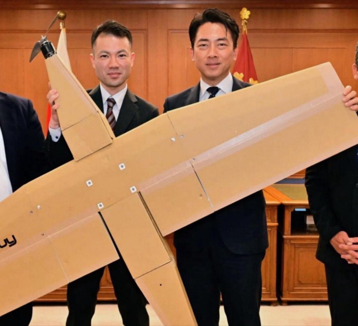 日本纸板无人机，为什么能用普通纸板厂量产 