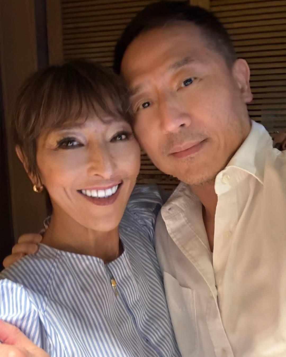 上山诗钠和唐鹤德合照 昨晚聚会 ​​​