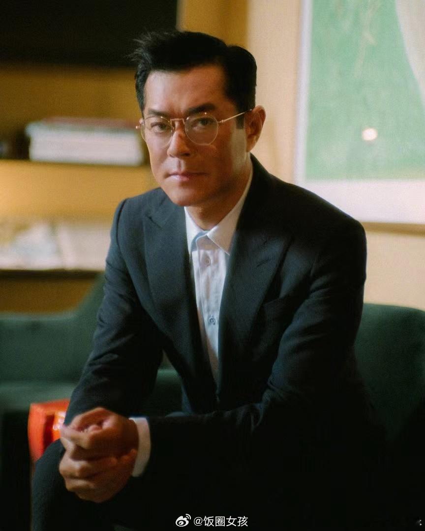 #古天乐被追债830万港币# 港媒披露，知名影星古天乐面临百万投资款的追索风波，