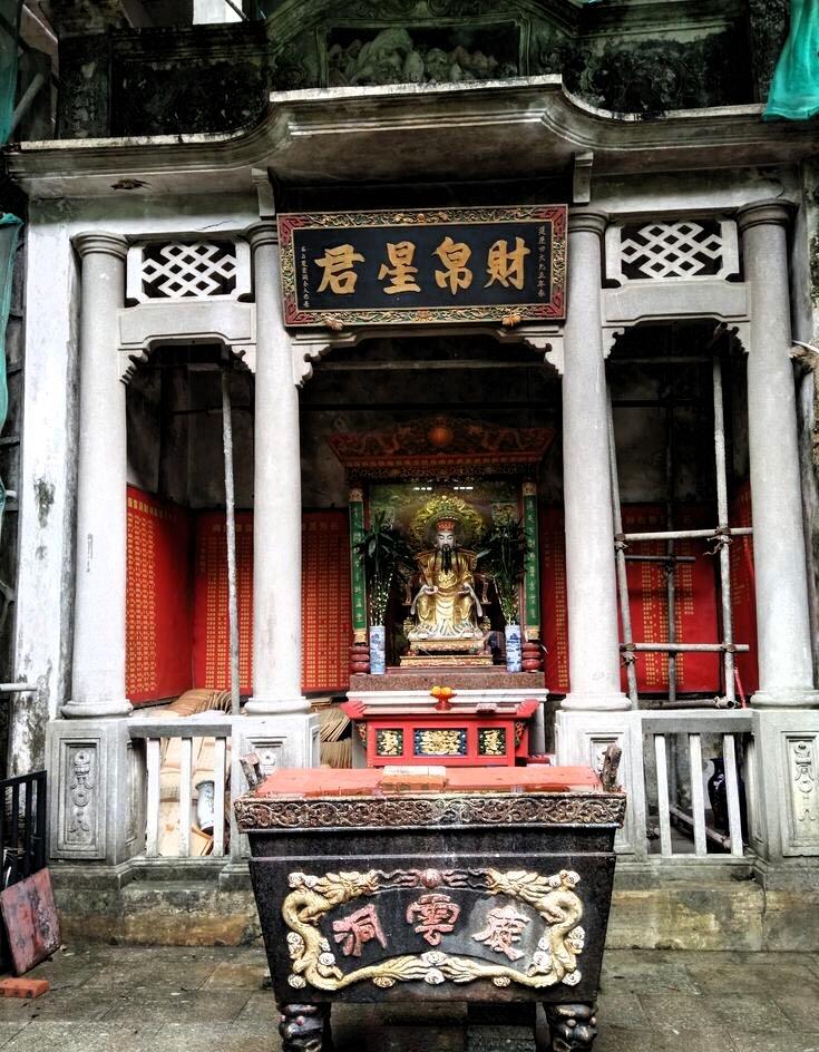 见土地公婆，接人间福气！🙏

不求大富大贵，只求平安顺遂。
土地公婆最接地气，