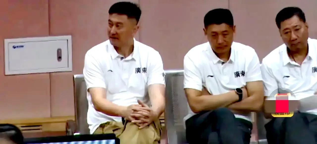 7月30号晚间，在一场四国邀请赛中，广东全运男篮66：90以24分的比分输给了来
