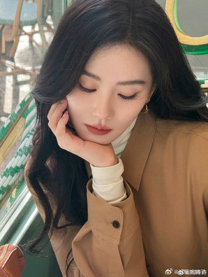 刘诗诗不知道什么是饭撒一直喜欢的人，果然没有让我失望，虽然不懂饭撒，但是姐姐永远