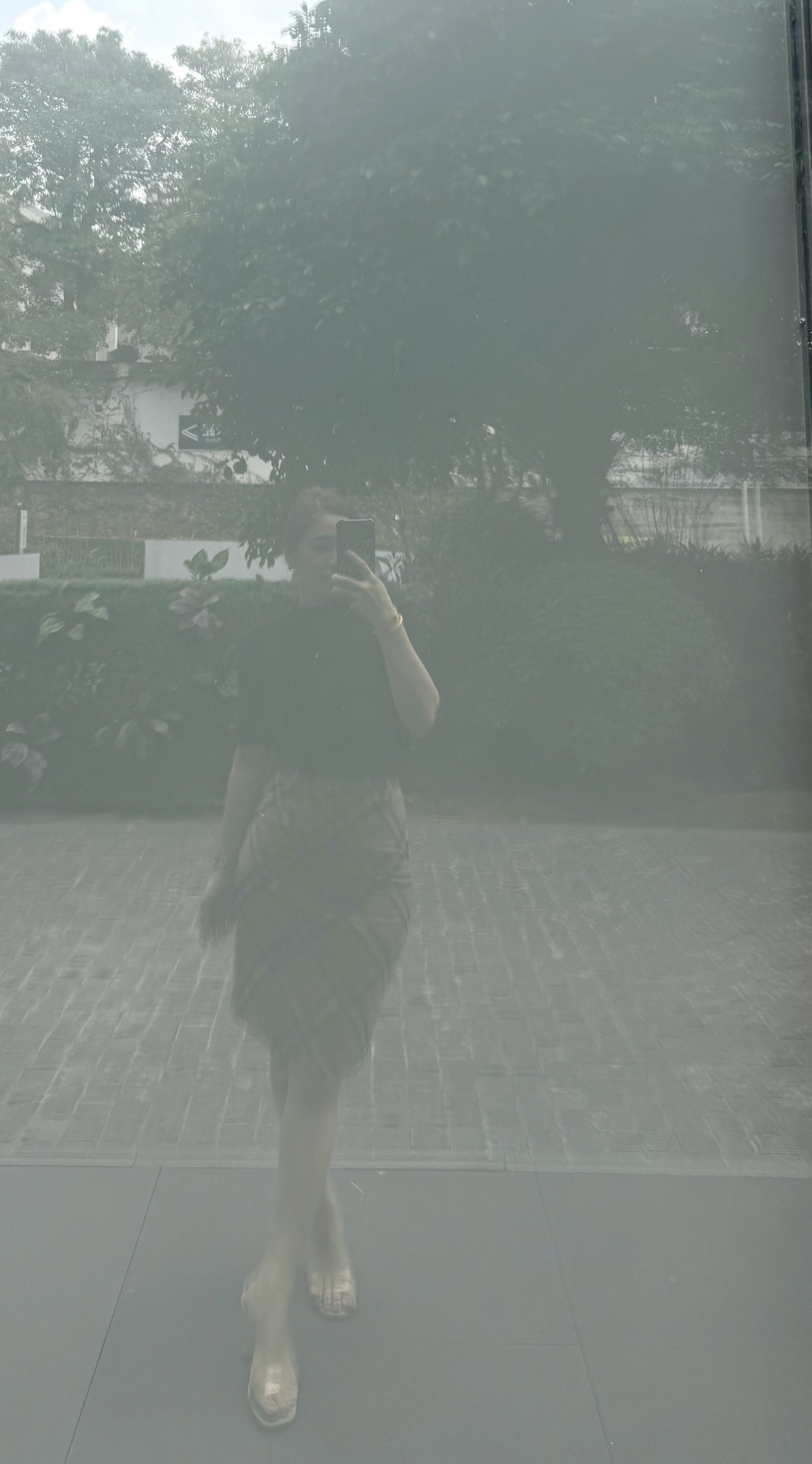对镜拍 ​​​