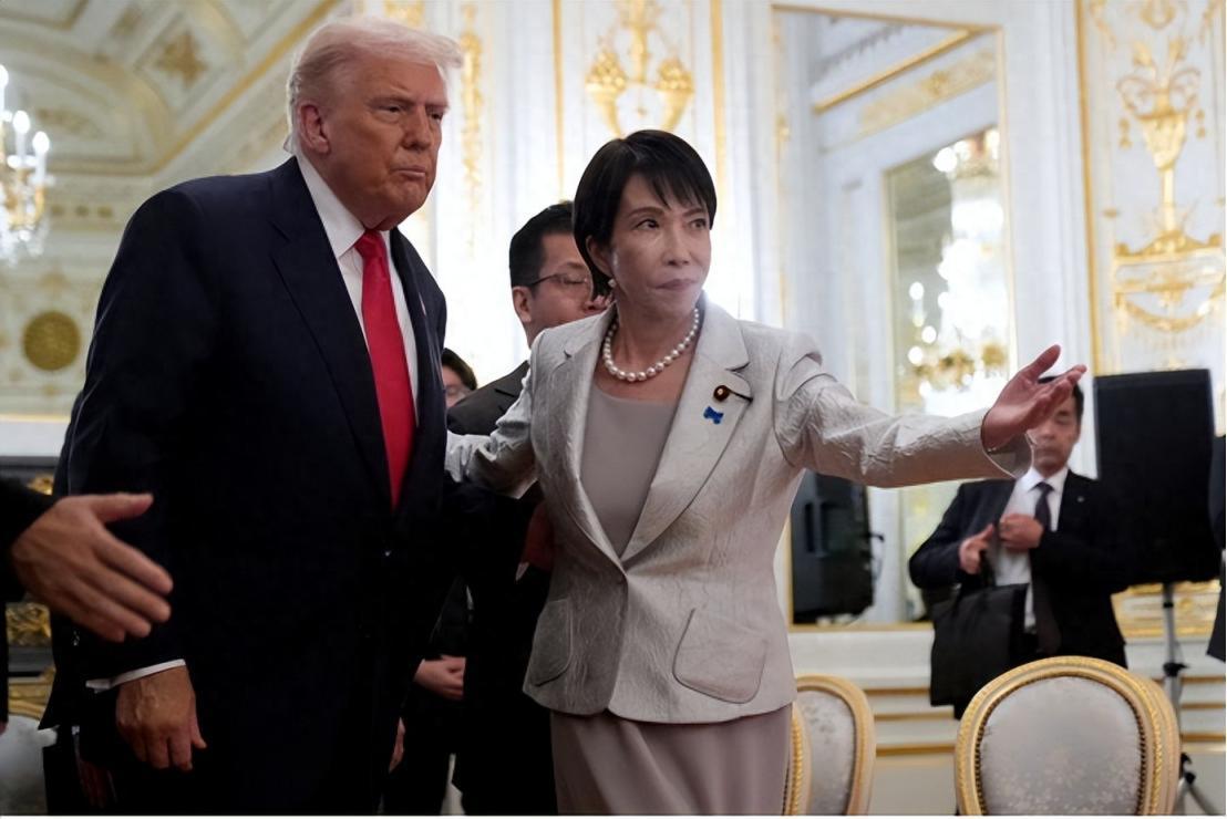 风向变了！中国7艘军舰，穿越日本四大关键航道，美军已经介入，钓鱼岛争端升级，日本