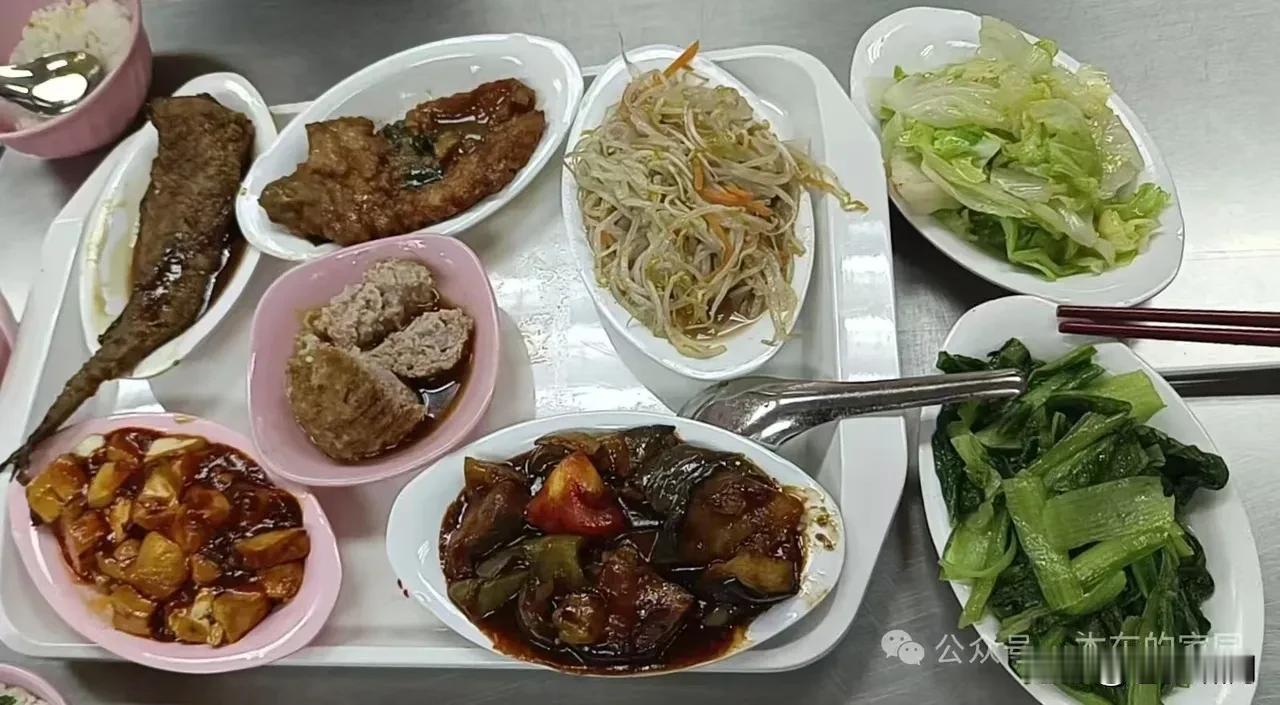 这24元花的值！随后有机会，也去拜访一下徐老师。你给我在“人民大学食堂”，弄这么