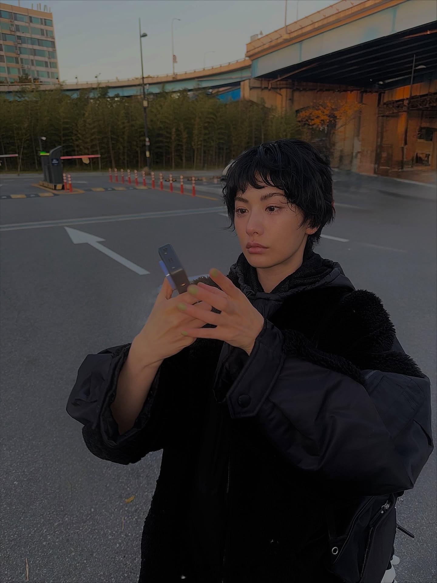 林珍娜汉江随拍 