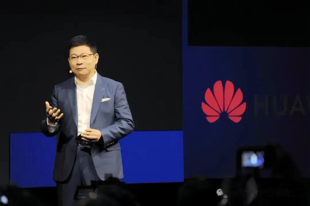 道德绑架，撕下伪装！
8月5日江苏新闻发表评论，针对“竹知了”舆论风波发声，华为