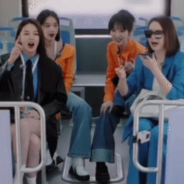 澳润吉举起来🧡