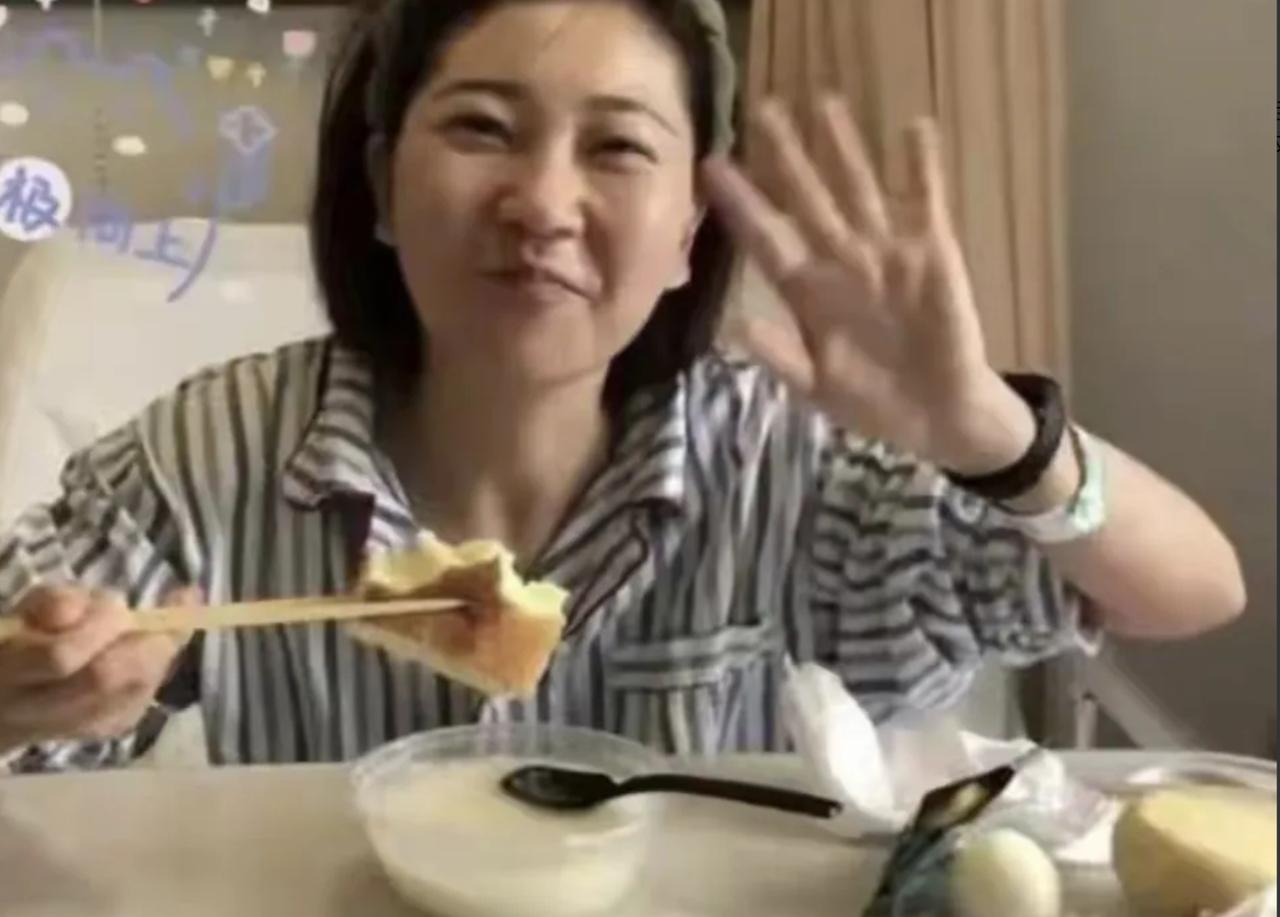 王暖暖让夫妻财产减少，余某东离婚后几乎分不到什么财产。但余某东不愿离婚，王暖暖就