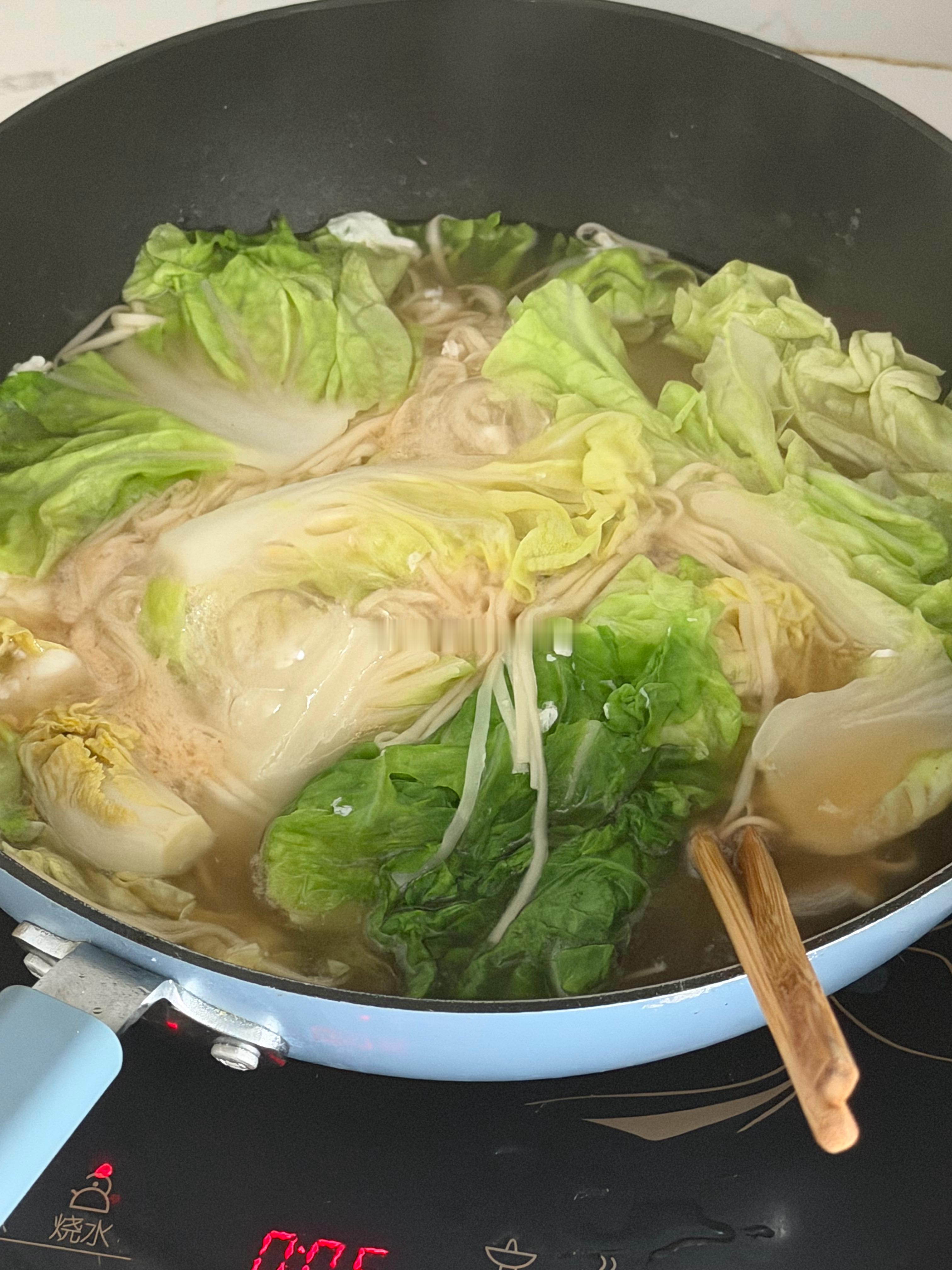煮个面给我的金主爸爸吃一下🧡 