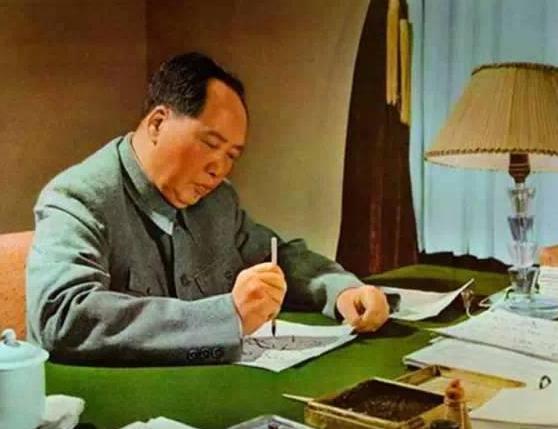 八年抗战日军多次轰炸、强攻黄河，为何始终拿不下延安？


抗战打了八年，有个事让
