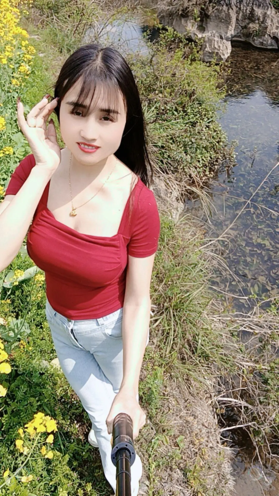 瞎子无眼，却看破天机;戏子无情，却缘定一生;哑巴无言，却生死不弃;天真...