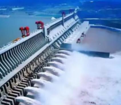 日本右翼发帖表示：如果中日战争爆发，那么日本第一个轰炸的不是中国重要城市，而是直