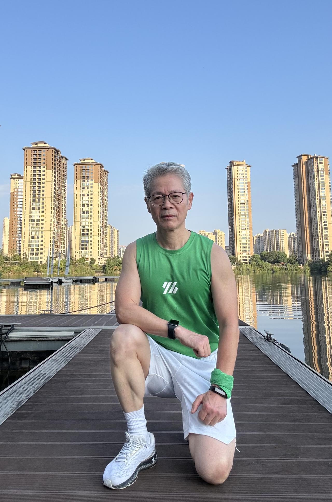 肌肉是人体自带的降糖工厂

大家思考一个问题，如果你的身上没有足够肌肉，靠什么稳