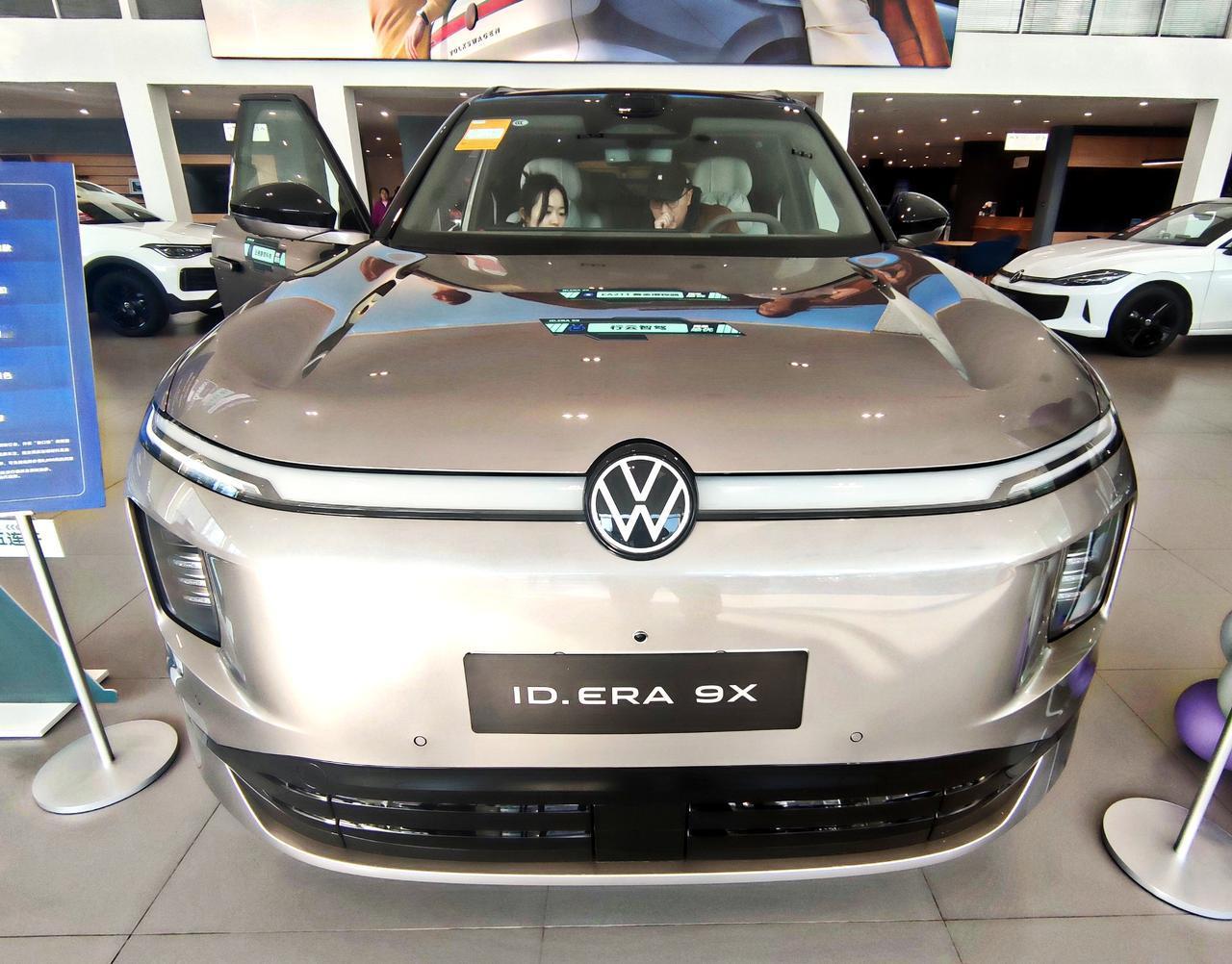 全尺寸大六座SUV《大众9Ⅹ》
   2026年4月25日，上汽大众旗下，一款德
