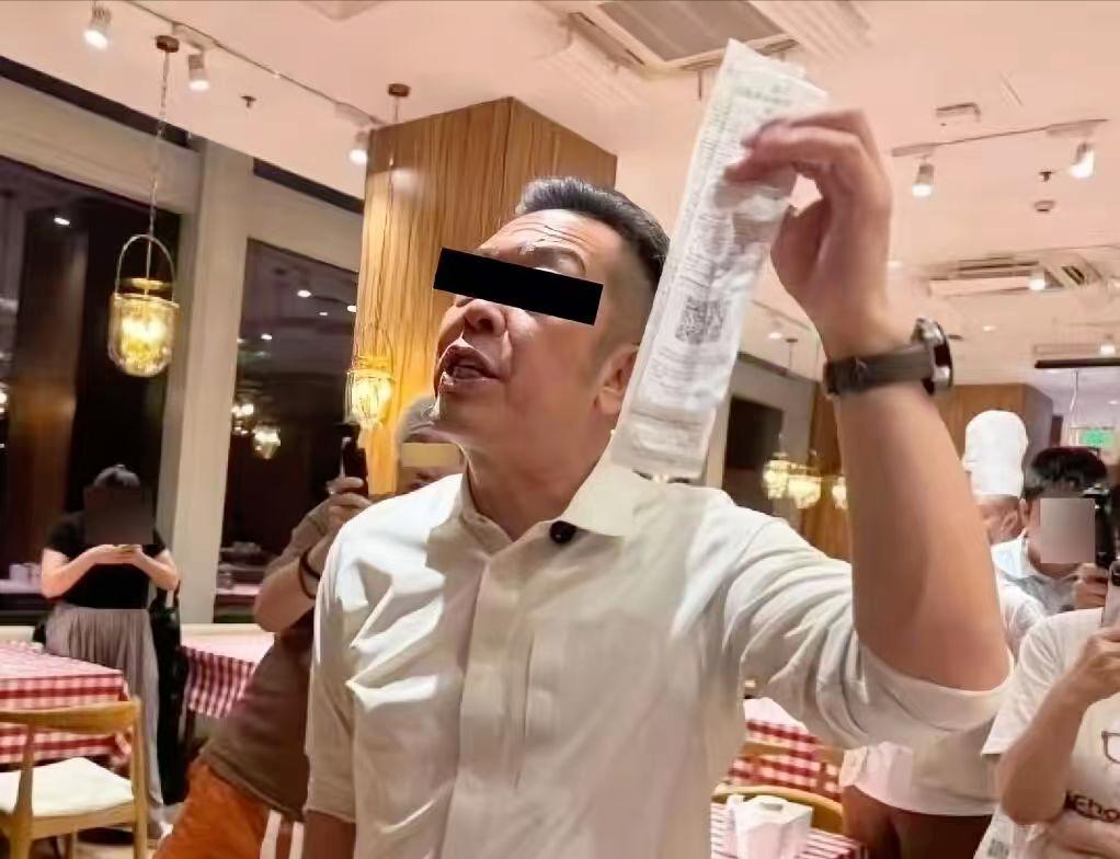 只能说网友的评论还是太精髓了！
我看到的神评是这样的——羊问阎王，为什么我被宰了