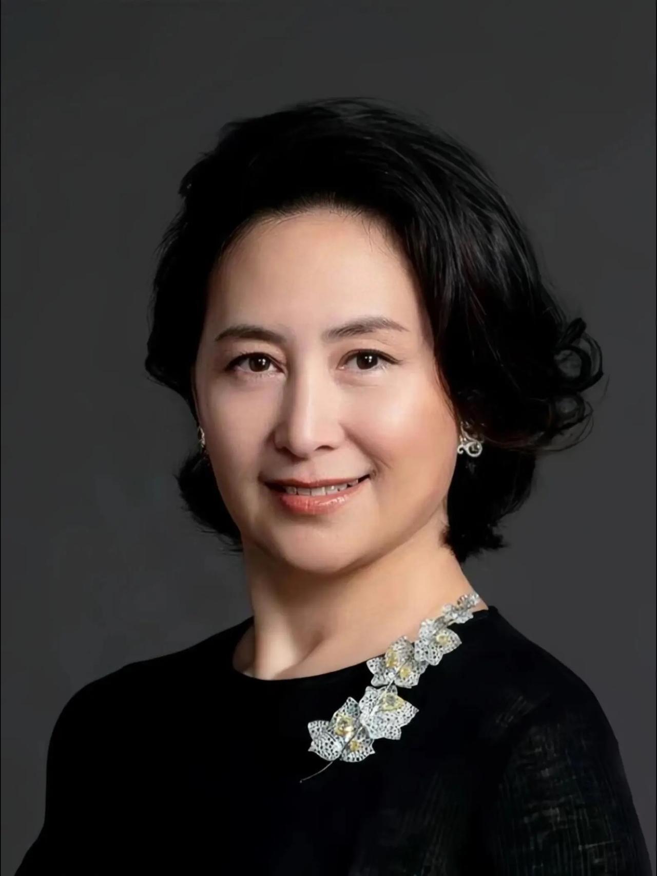 何超琼再次来到黑龙江，期待大湾区的朋友，都来感受祖国第一缕阳光！有她投资的地方未