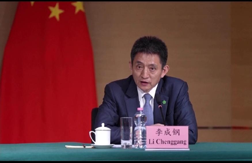 中美贸易格局未来走向，大概率还是摩擦不断。自2018年美国挑起贸易战，加关税、限