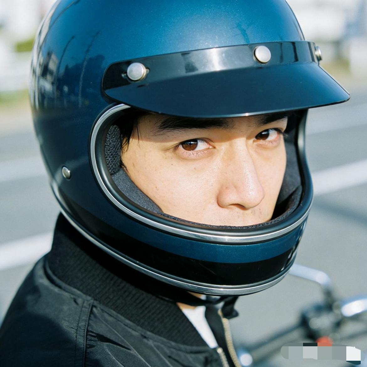 “盗170万黄金埋祖坟！”男子欠下百万赌债后，竟疯狂凿穿金店墙偷走170万黄金！