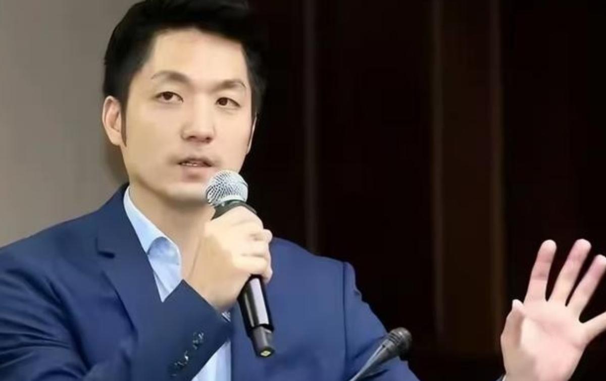 蒋万安再次表明立场，针对两岸统一的话题上，蒋万安曾在接受采访的时候，公然做出了“