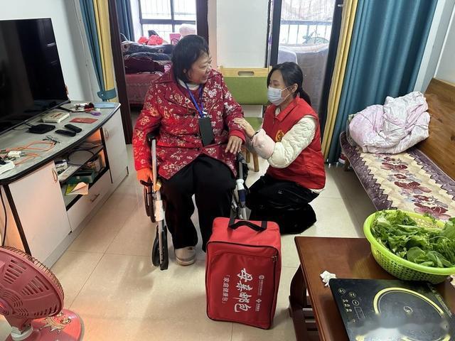 共赴春之约 巾帼绽芳华：柳南区欢庆“三八”国际妇女节