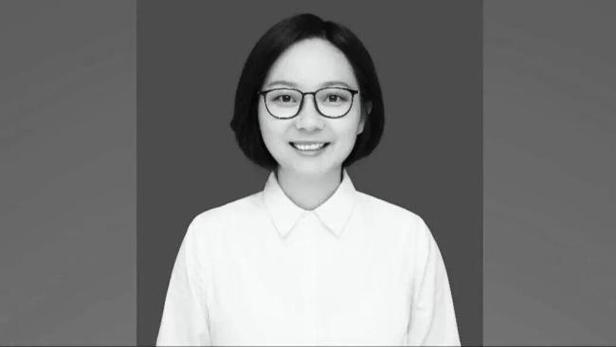 四天内两位高校教授接连早逝！学术圈“拼命三郎”文化该降温了

这个秋天，学术圈接