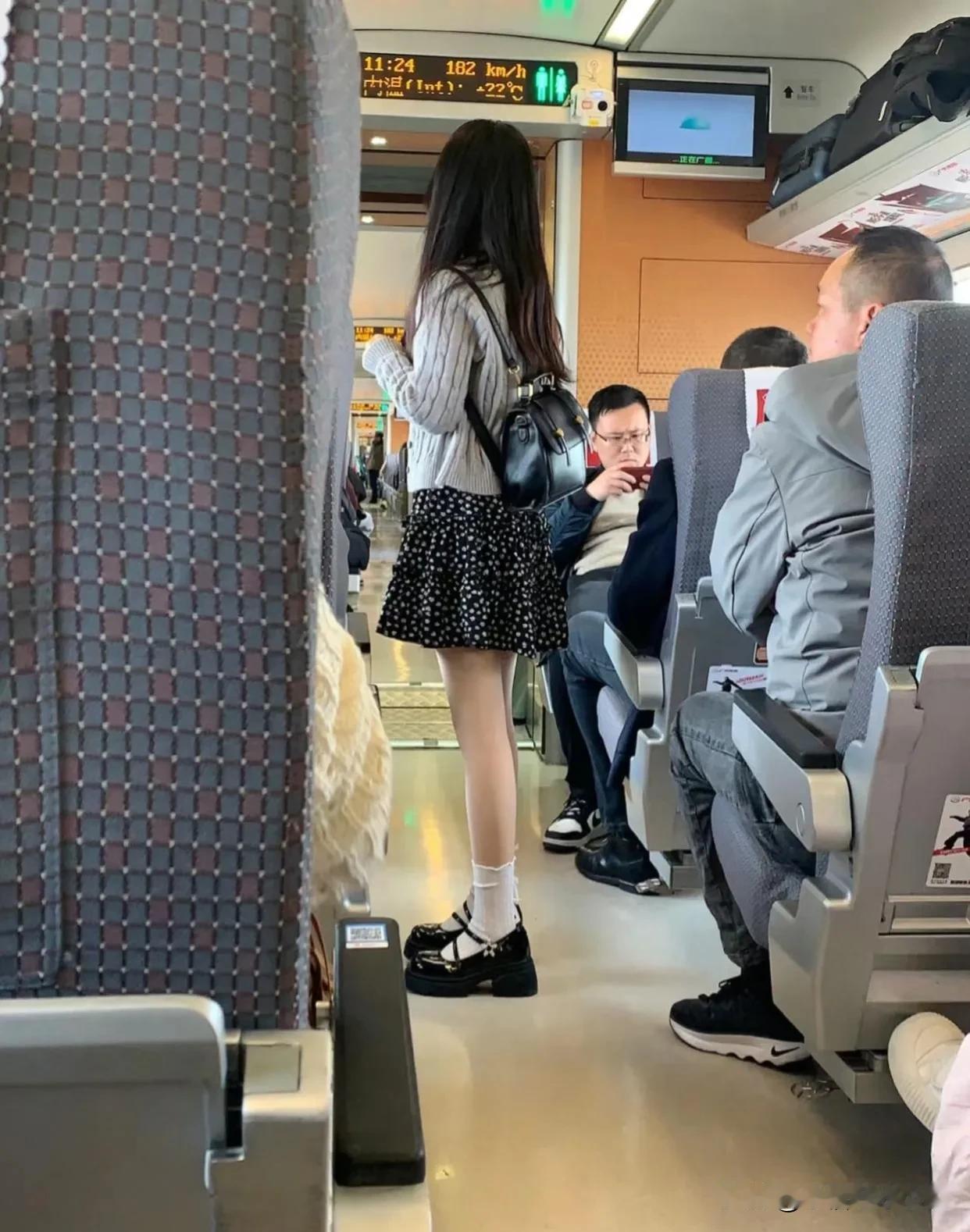 坐高铁，踏春