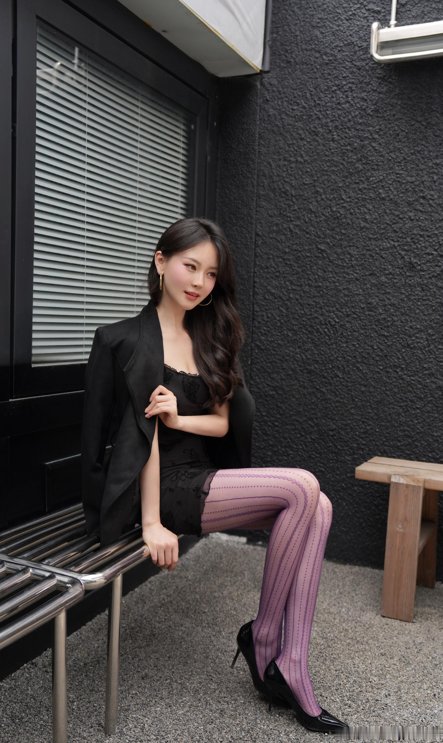 漂亮的话我不会说 但漂亮的我正在说话 