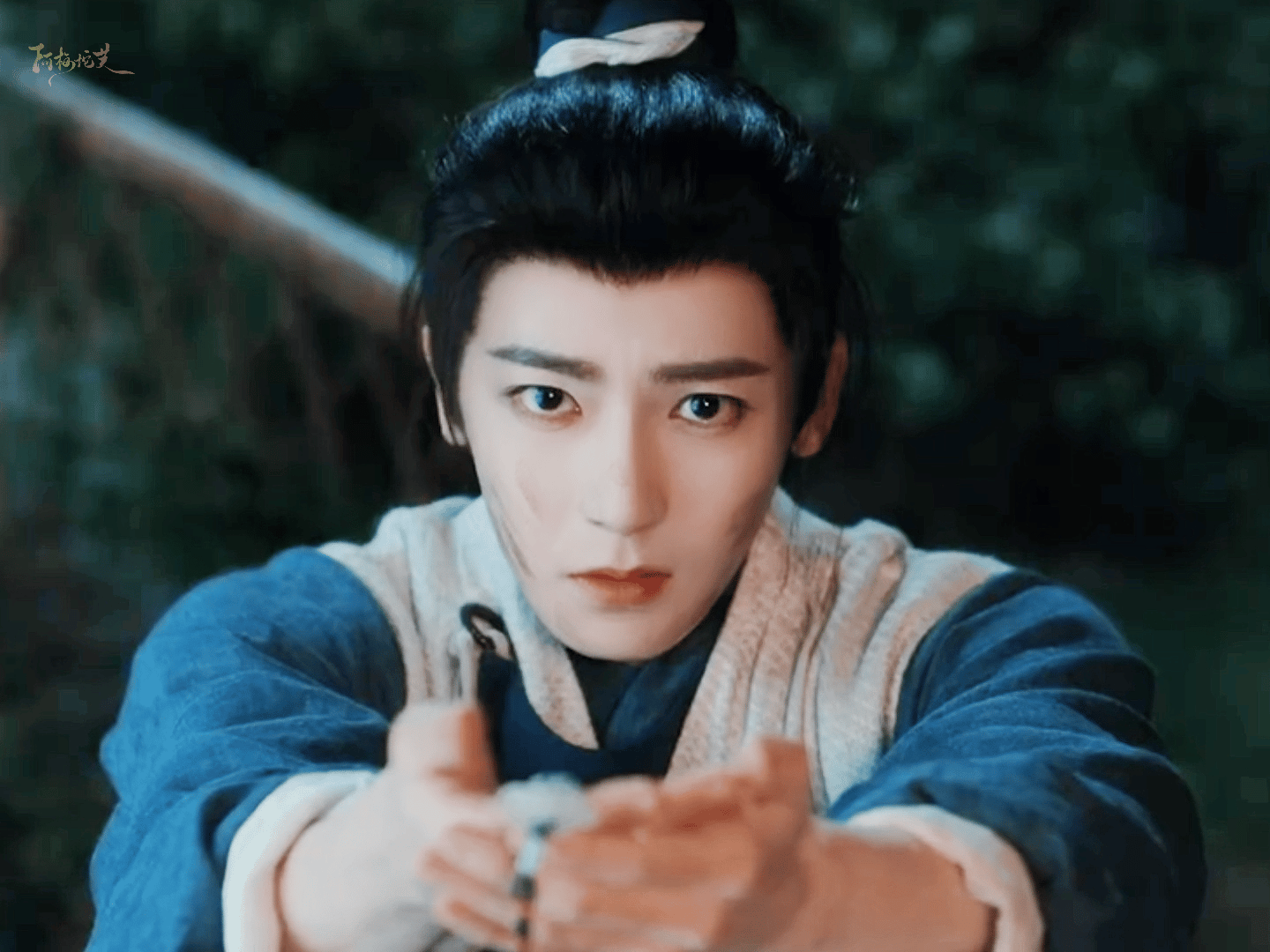 绿茶侯明昊我狠狠笑纳了可怜小马夫…陆江来：🙃呵我装的教科书级别的男绿茶🍵 侯