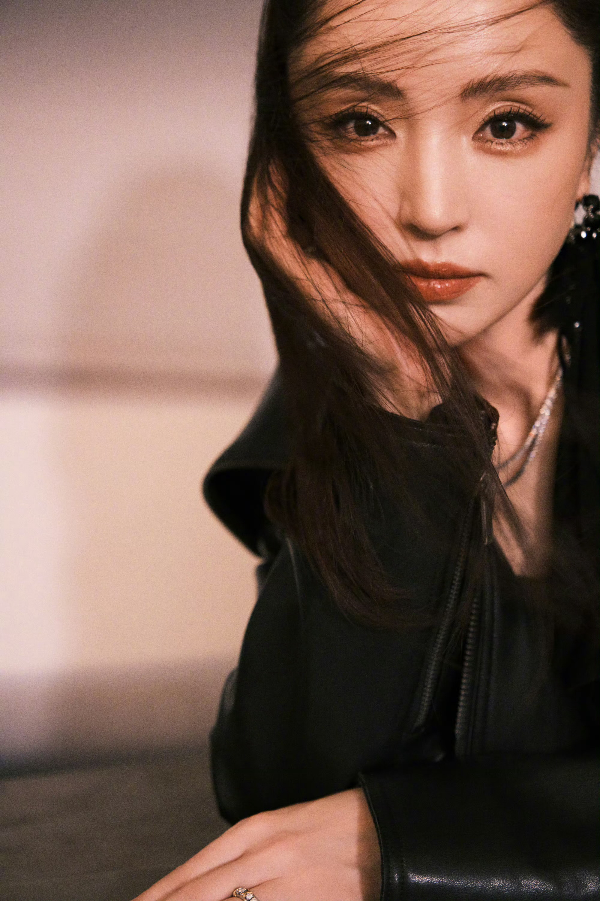 董璇让粉丝相亲带上小酒窝 小酒窝就是很暖心哦，谁能不喜欢。 