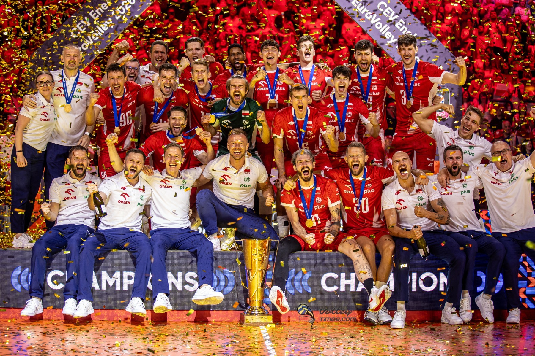 2026年男排欧锦赛颁奖图集(图源📸：volleytimes.com ) 