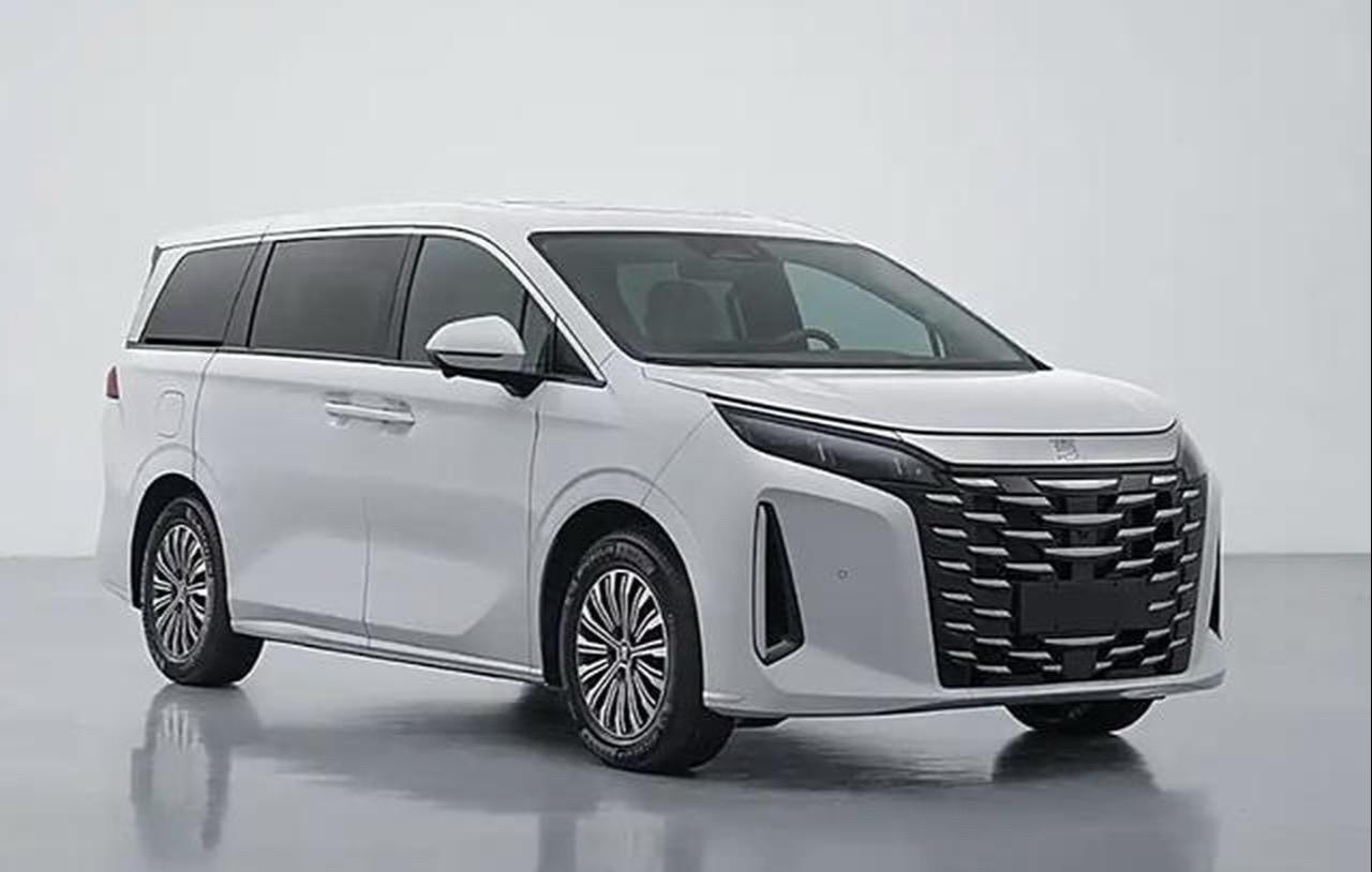 比亚迪中大型 MPV 夏，冰箱，彩电，大沙发可以[强]mpv商务车 国产之光 手