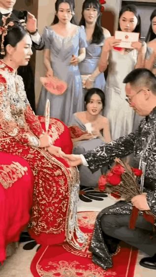 伴娘：新郎说了什么，怎么新娘哭的稀里糊涂？