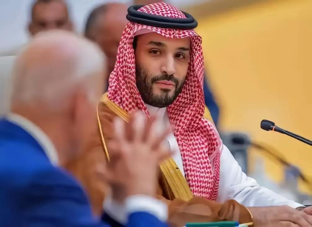 沙特正式向美军开放法赫德空军基地！很多人以为利雅得只是想找个保镖保命。错了！真相