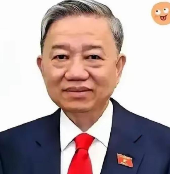 越南终于摊牌了，最近越南相关部门负责人，直接下了死命令：哪怕砸锅卖铁，那条把国家