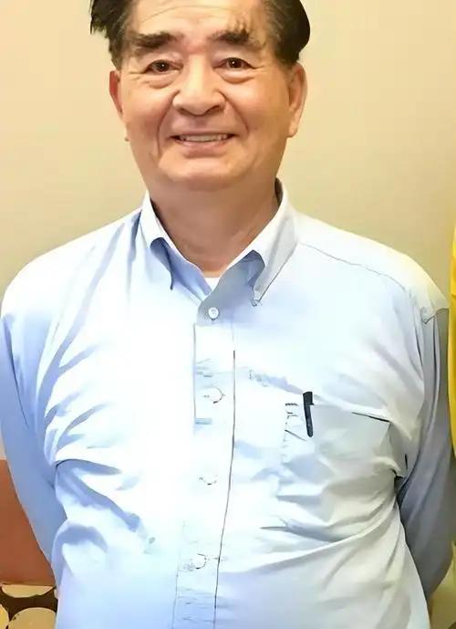 你敢相信吗？美国安插在国内潜伏多年的间谍头目，竟是一位整日笑容满面、待人热忱，旁