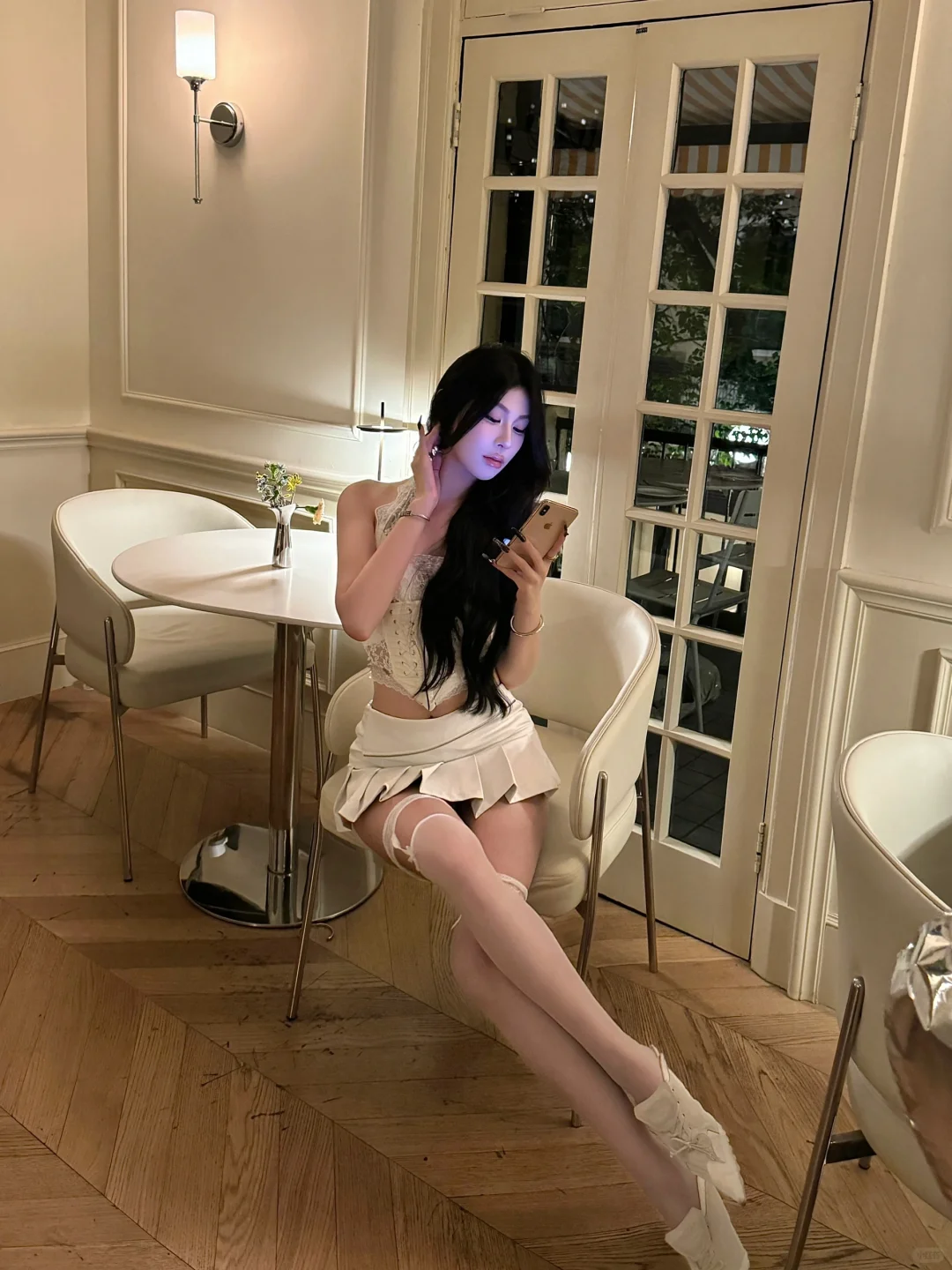 嗯