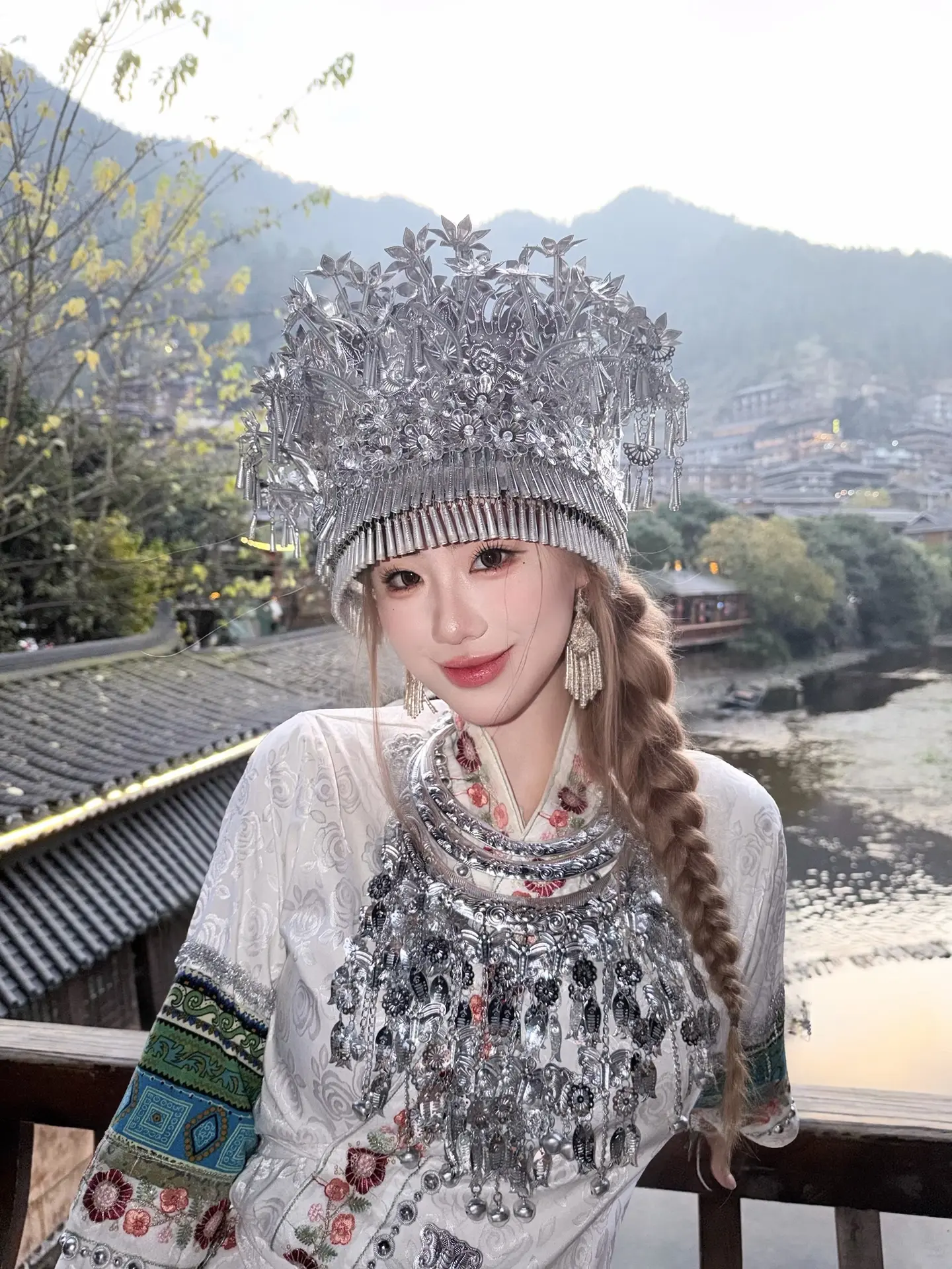 我没有惊艳绝伦的脸 但请记住我看向你的眼