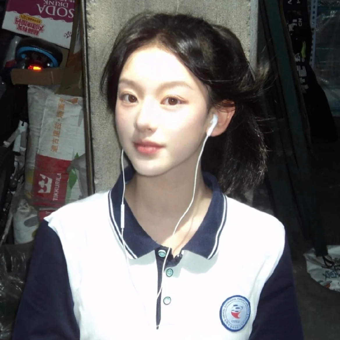 “山高水阔 我们都向前走” ​​​
