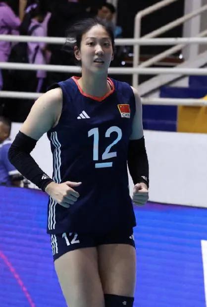 [[大笑][玫瑰]看好女排小将楊舒茗[玫瑰][大笑]]

     中国女排🇨