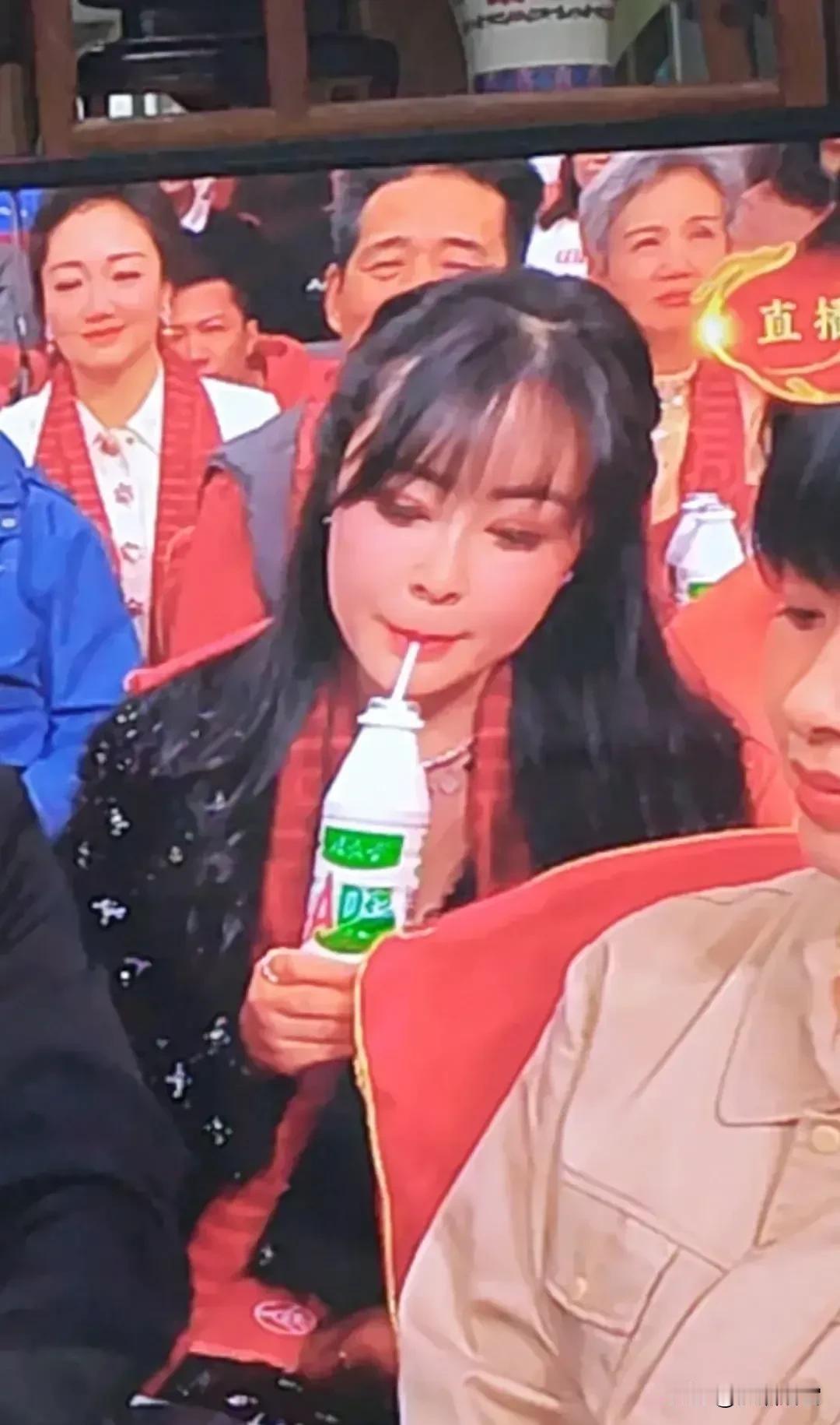 春晚最大的赢家是娃哈哈，AD钙奶最耀眼。。。