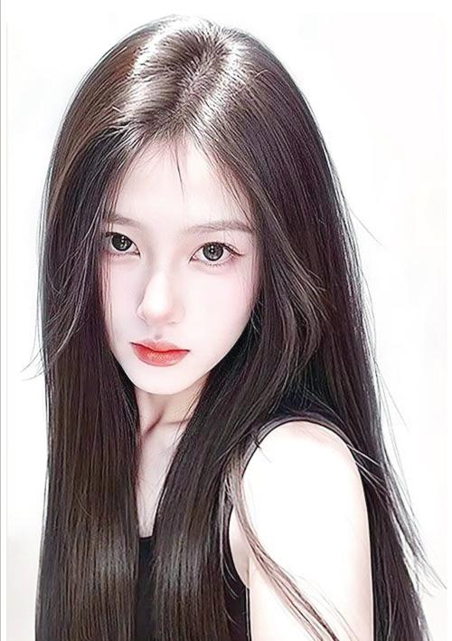 温柔甜美的少女，白皙肌肤，大眼睛，长发飘飘，让人心动不已！💖💕💗晒图笔记大